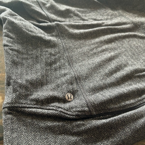 Lululemon Think Fast Pullover - Picture 6 of 7